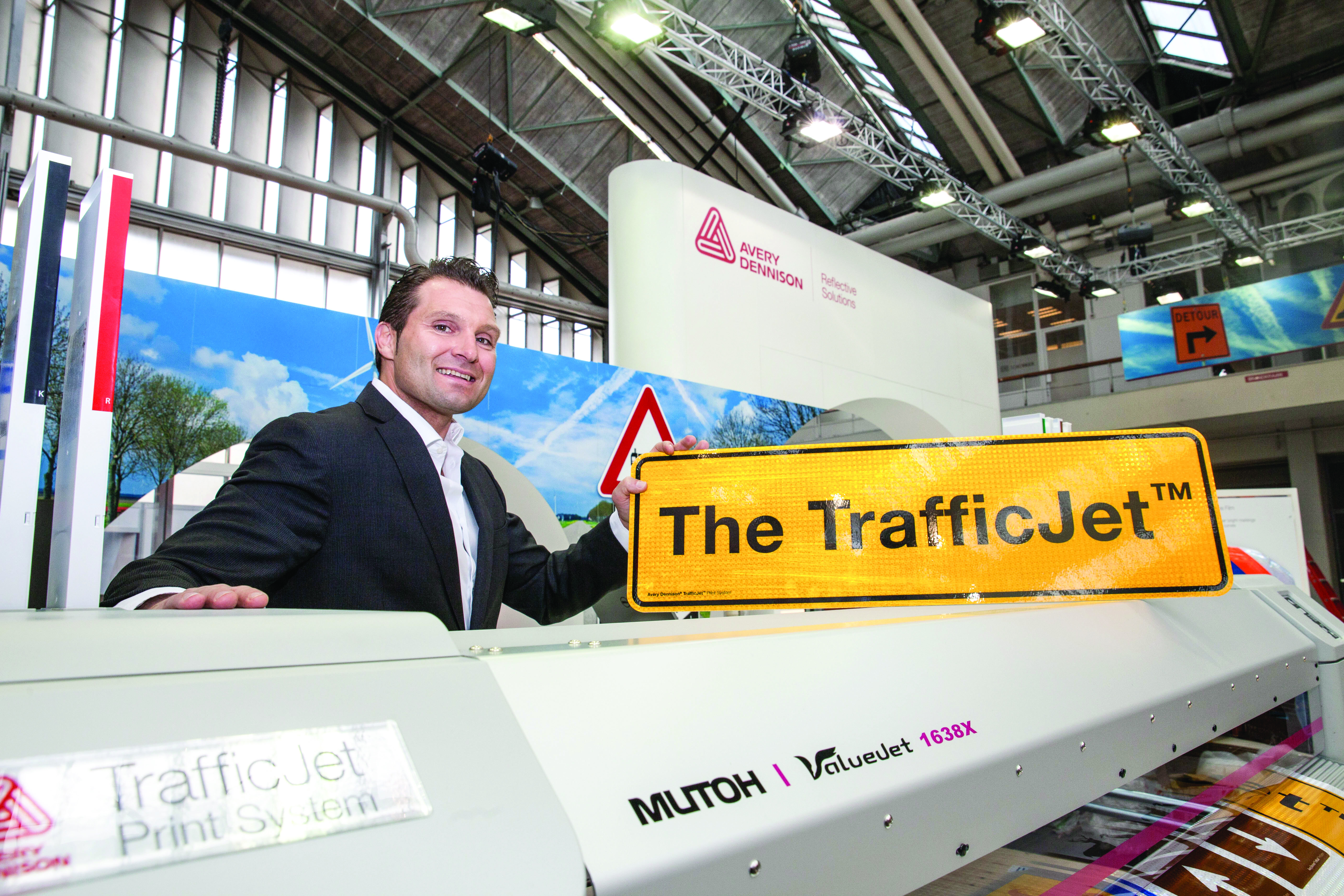 Intertraffic 2016 Daily News Day 3 Avery Dennison CE-certified signs