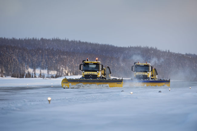 Yeti - Autonomous snowplough - 2 650.jpg