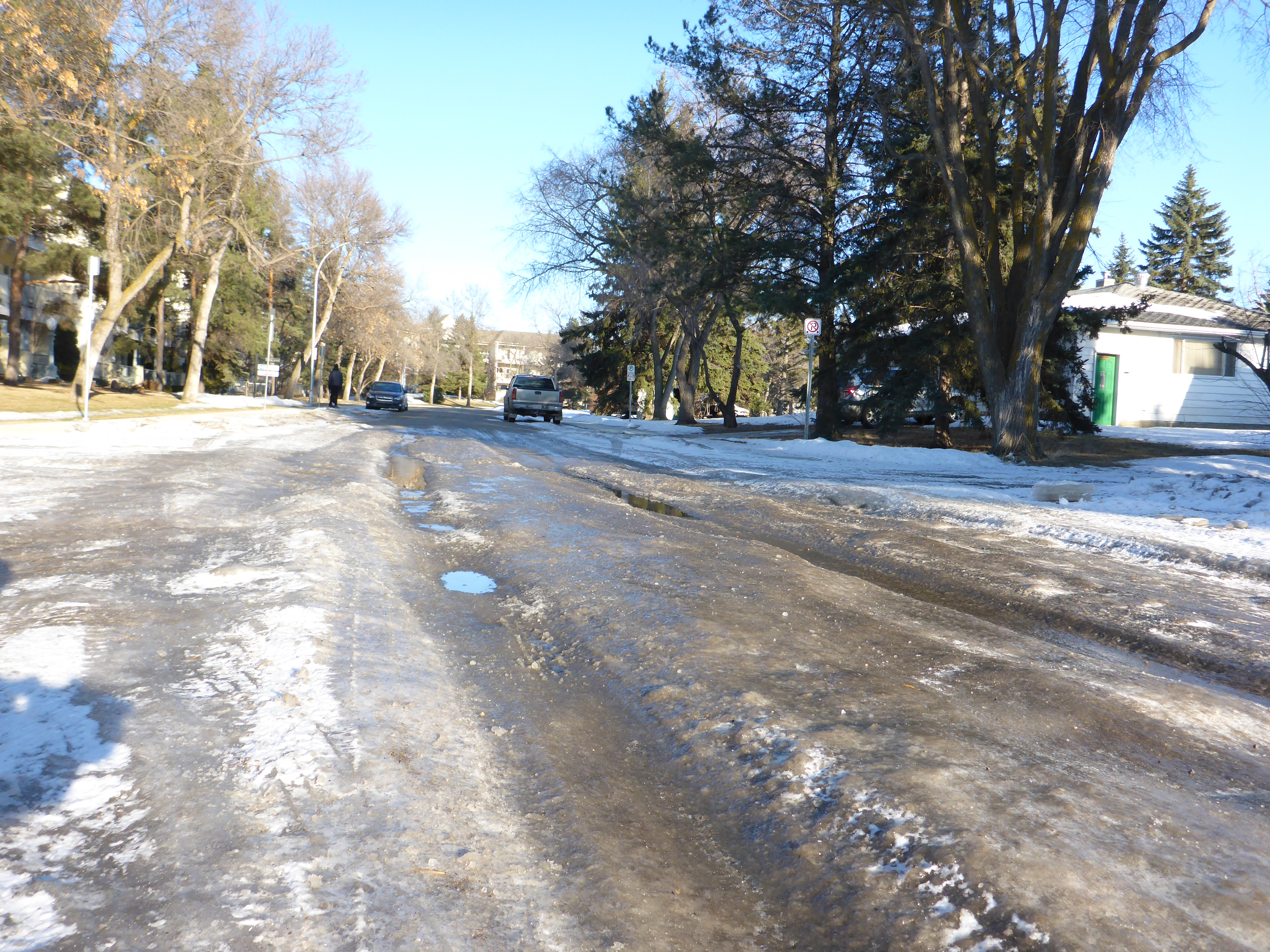 Edmonton icy roads - CREDIT David Arminas