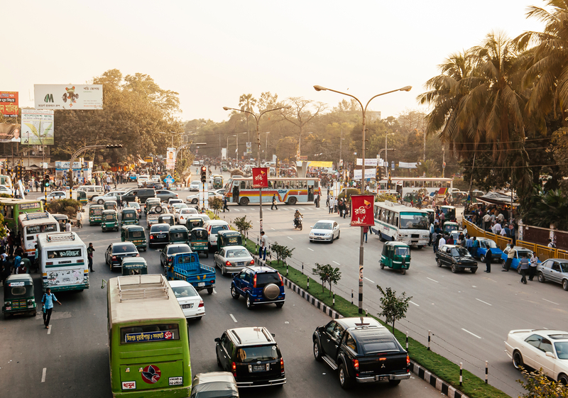 Bangladesh road safety technology ITS weigh in motion © Nuvisage | Dreamstime.com