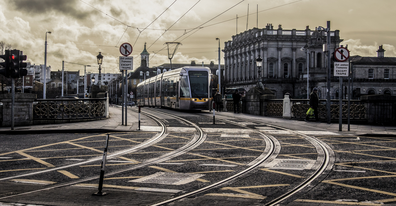 Public transit decarbonisation congestion air quality © Paul Keeling | Dreamstime.com