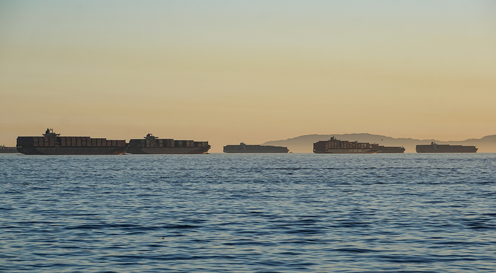 Container queues have become common outside ports such as Long Beach © Bradnixon9 | Dreamstime.com