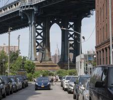 Toyota Prius Uber car drives up famous Dumbo street