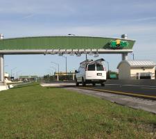 SunPass overhead radio frequency readers