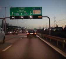 Variable speed sign on motorway