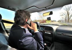 Smartphones GPS Distract drivers