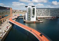 Bicycles on the new Snake Bridge -Pic Ursula Bach.jpg