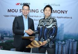 Lippo Karawaci’s CEO John Riady (left) and SoftBank’s head of global business strategy, Hidebumi Kitahara (Source: Lippo)