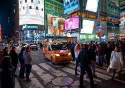 GHSA says most US pedestrian deaths occur at night © Tea|Dreamstime.com