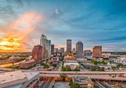 Tampa Florida traffic sustainable emissions © Sean Pavone | Dreamstime.com