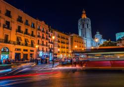 Contactless payment Valencia mass transit bus travel © Madrugadaverde | Dreamstime.com