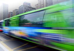 On-time performance bus routes timetable efficiency AI analytics (© Jackq | Dreamstime.com)