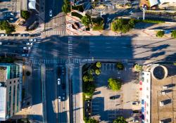 Signalised intersections traffic management Napster streaming services © Bryan Roschetzky | Dreamstime.com