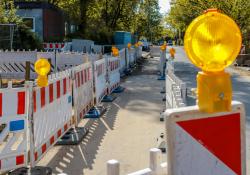 Workzone management road safety © Markus Wegmann | Dreamstime.com