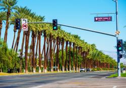 Highway 111, Indian Wells © Welcomia | Dreamstime.com