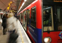 London Docklands driverless automated light rail © Anizza | Dreamstime.com