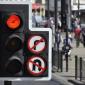 Traffic light control urban mobility © Janeh15 | Dreamstime.com